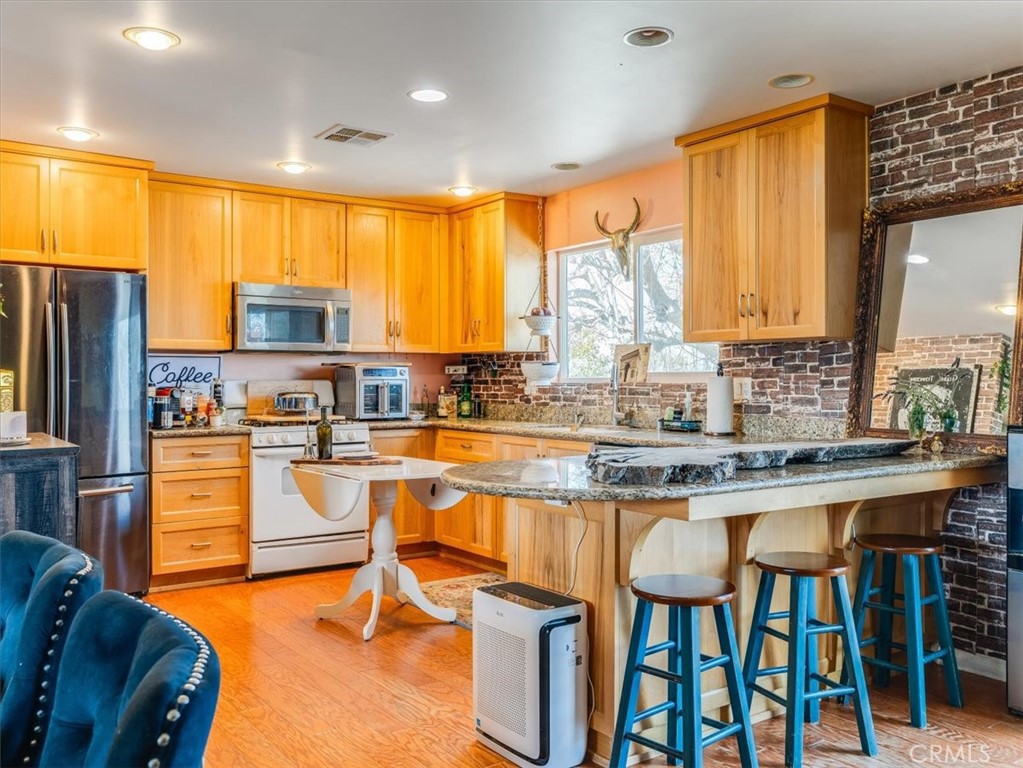 76284 Bryson Hesperia Road