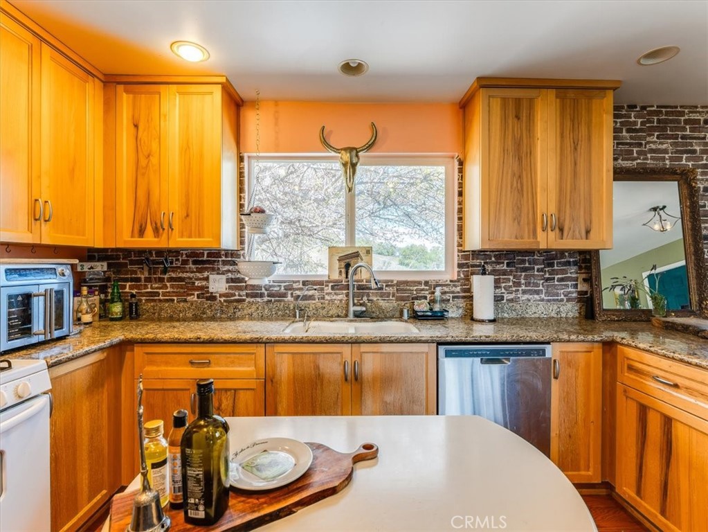 76284 Bryson Hesperia Road