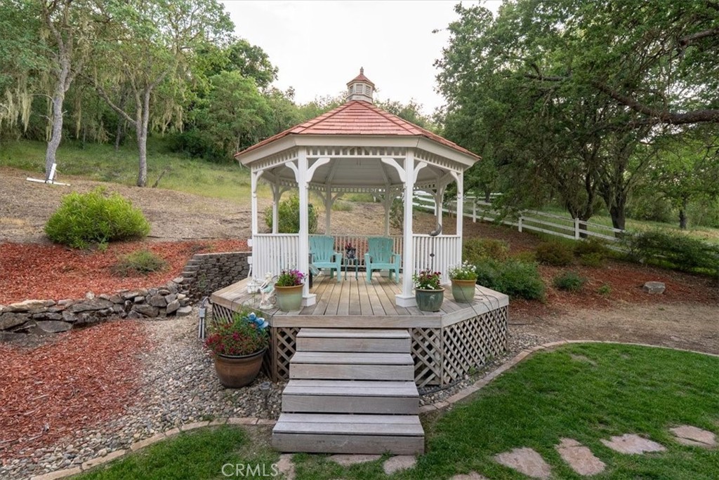 851 Spring Creek Way