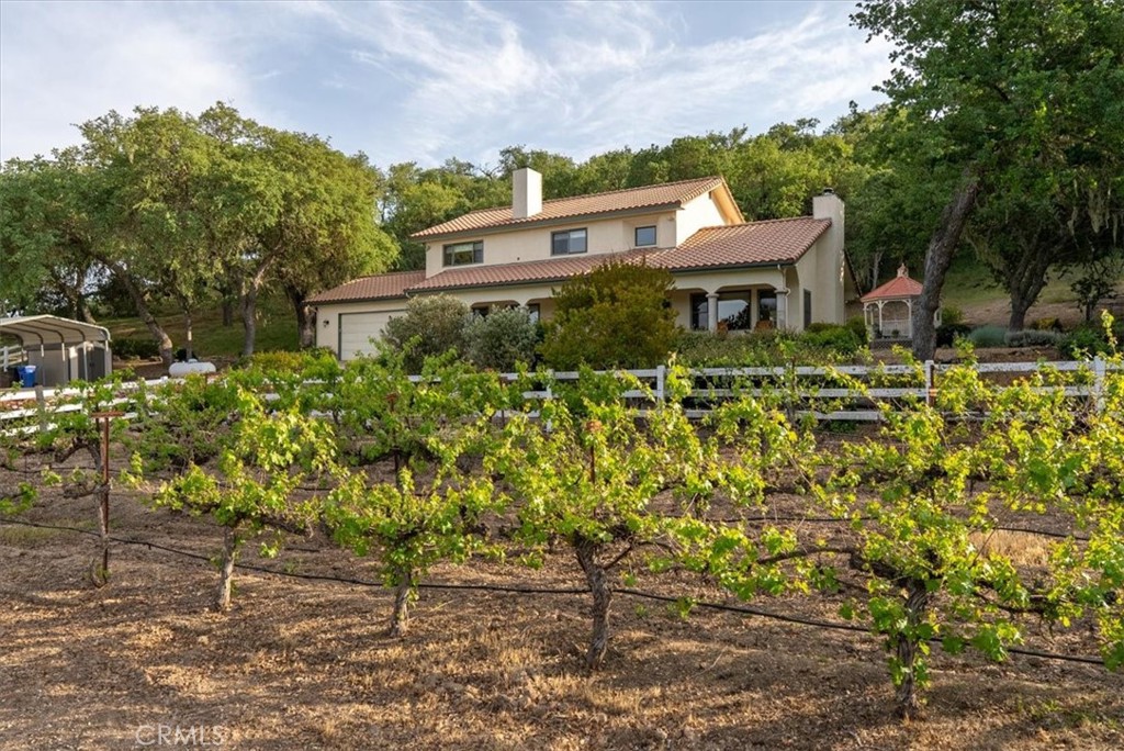 851 Spring Creek Way