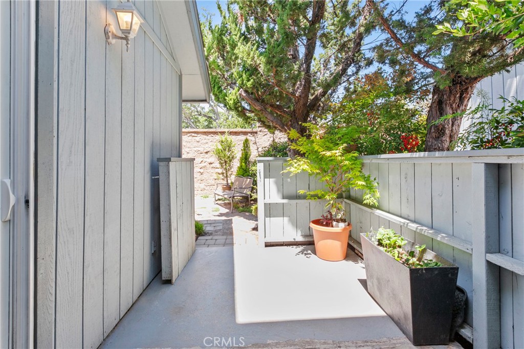 10 Quail Ridge Drive