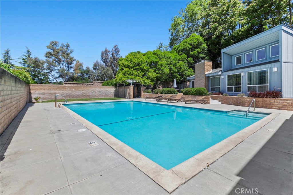 10 Quail Ridge Drive