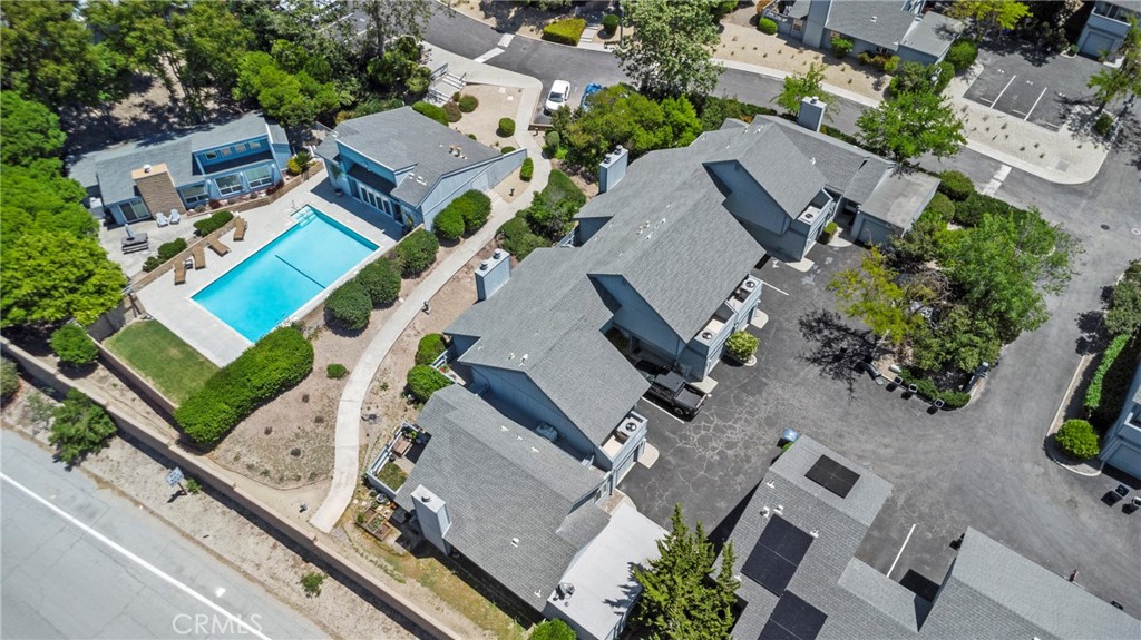 10 Quail Ridge Drive