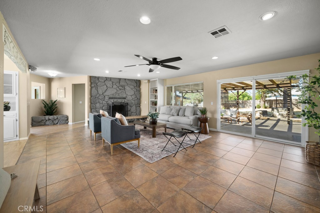 3545 Blackhawk Drive