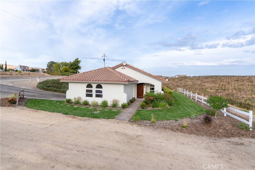 8415 Magdalena Drive