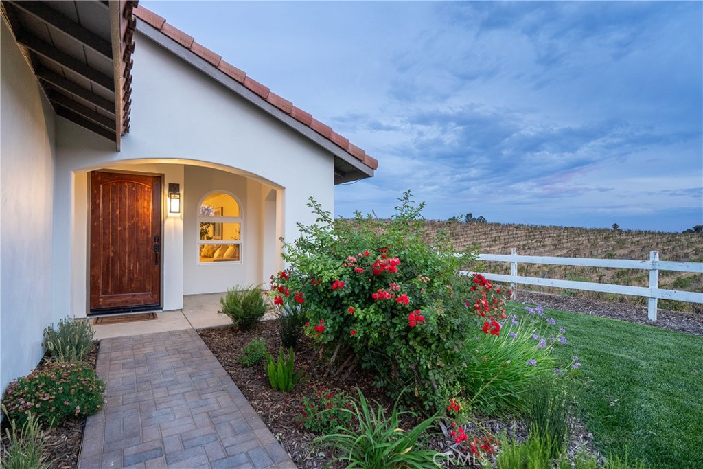 8415 Magdalena Drive