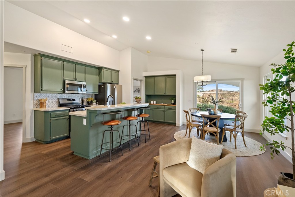 8415 Magdalena Drive