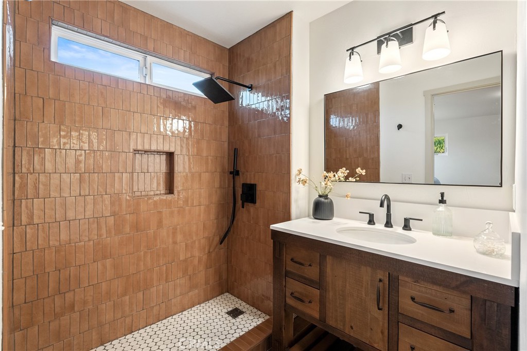 8415 Magdalena Drive