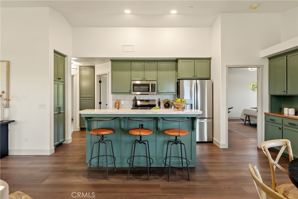 8415 Magdalena Drive