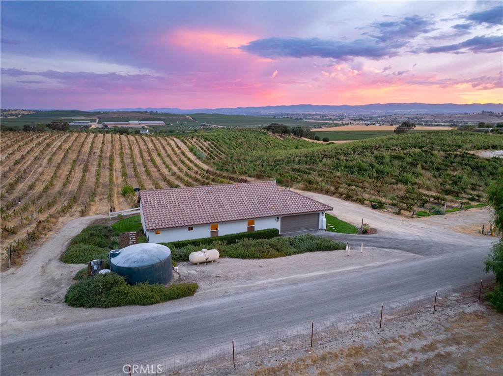 8415 Magdalena Drive