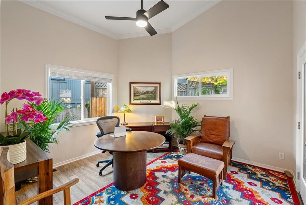 5282 Hillcrest Drive