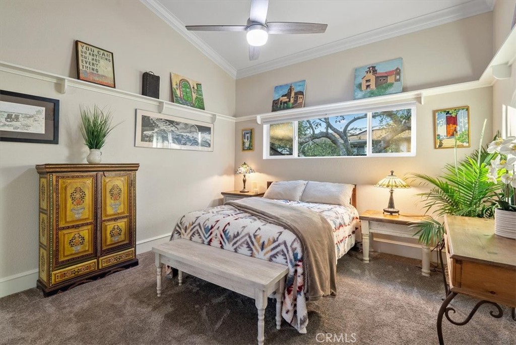 5282 Hillcrest Drive