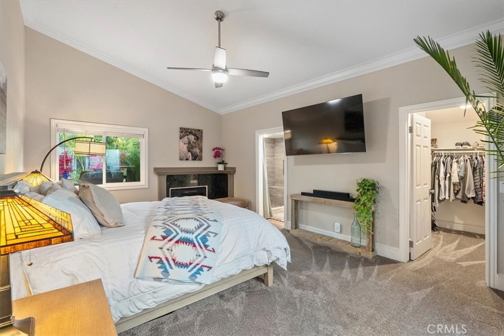 5282 Hillcrest Drive