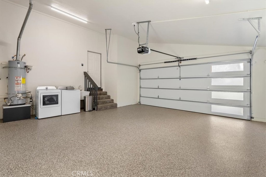 5282 Hillcrest Drive