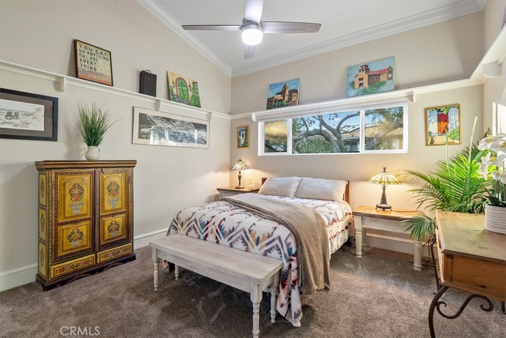 5282 Hillcrest Drive