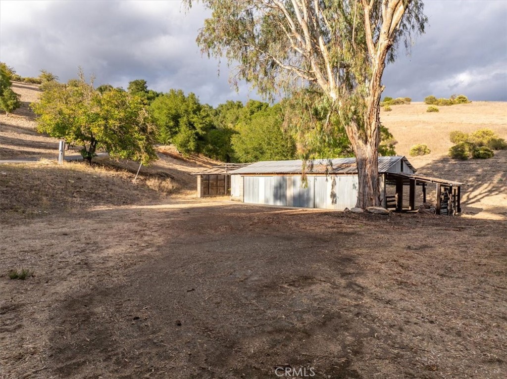 4242 Las Tablas Willow Creek Road