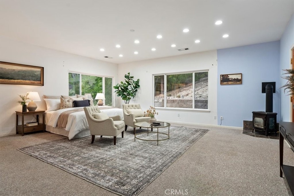 4242 Las Tablas Willow Creek Road