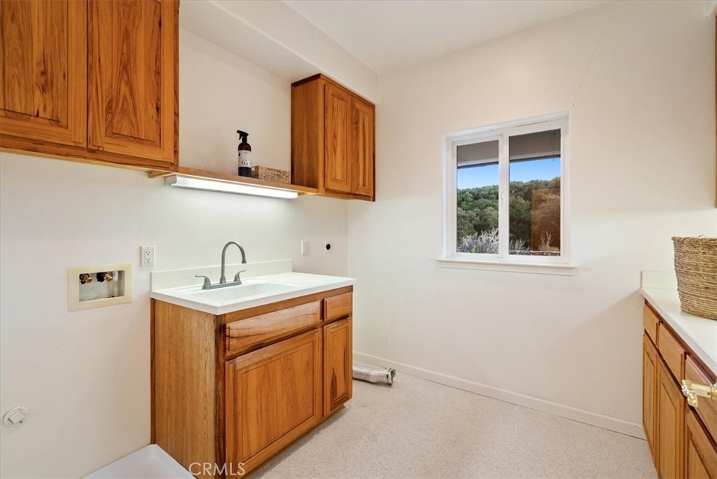 4242 Las Tablas Willow Creek Road