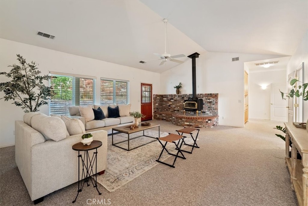 4242 Las Tablas Willow Creek Road