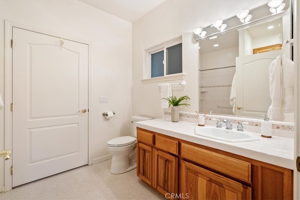 4242 Las Tablas Willow Creek Road