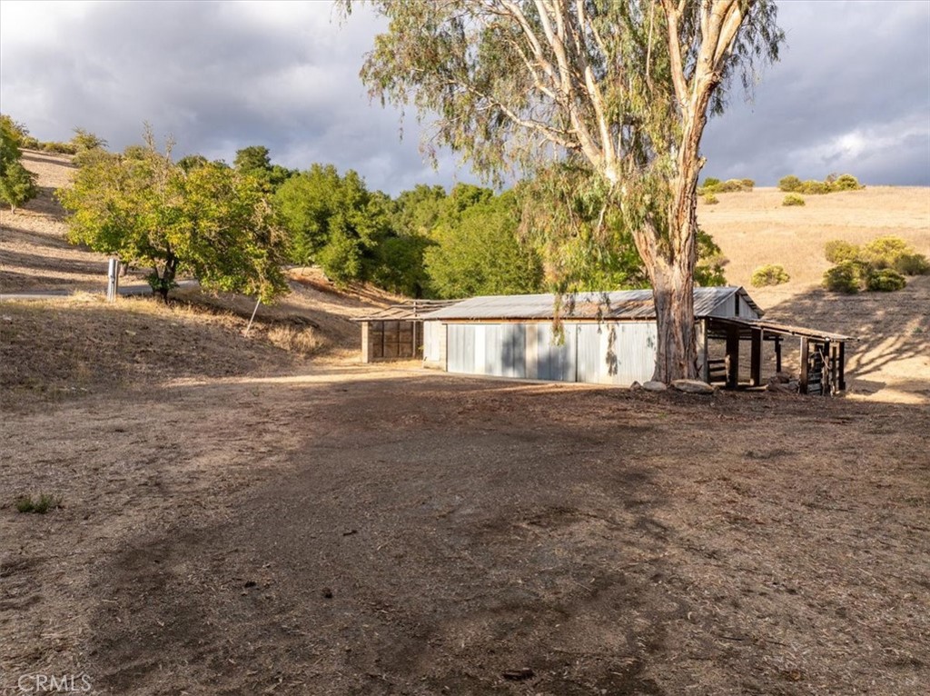 4242 Las Tablas Willow Creek Road