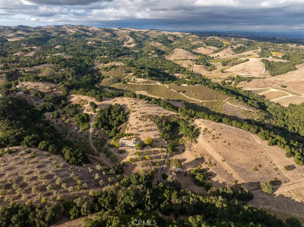 4242 Las Tablas Willow Creek Road