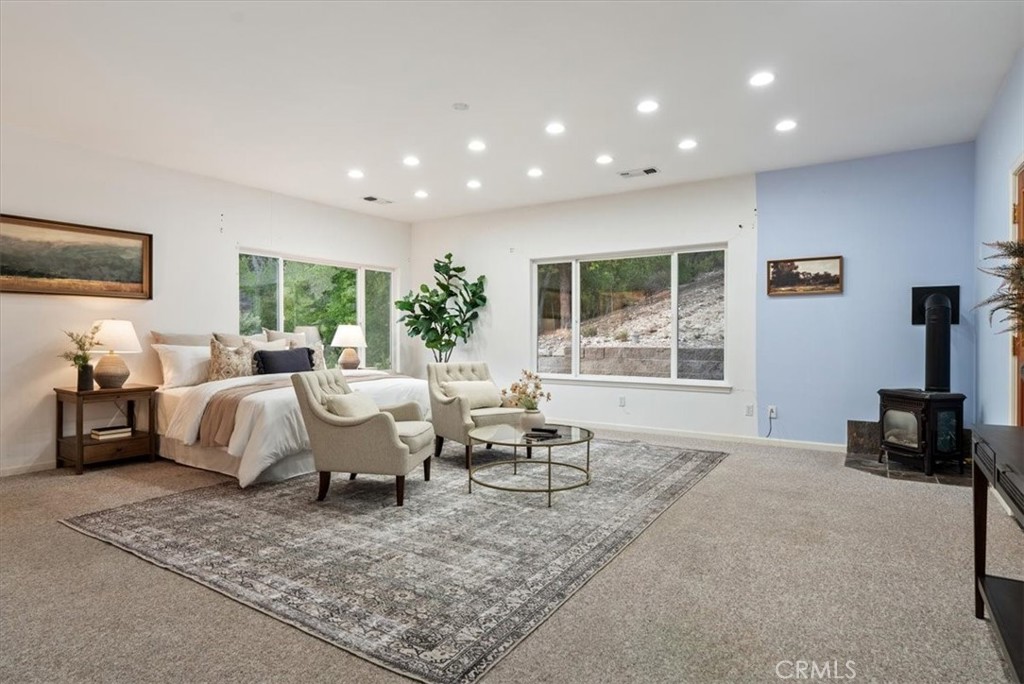 4242 Las Tablas Willow Creek Road