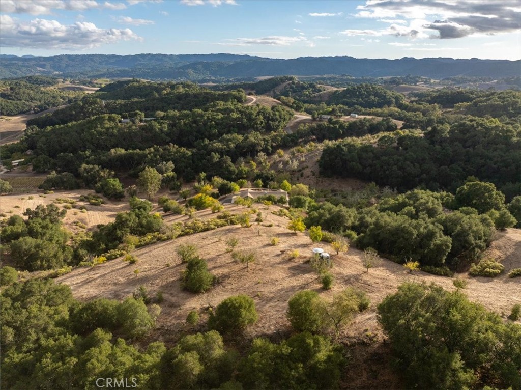 4242 Las Tablas Willow Creek Road