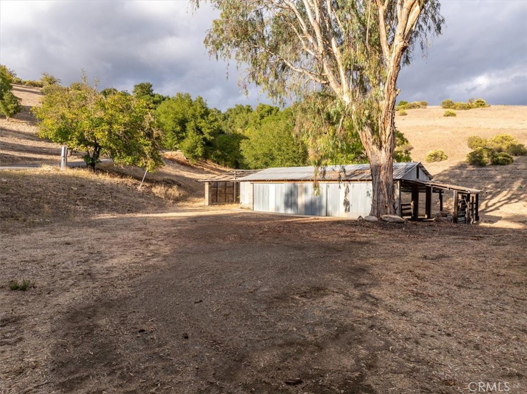 4242 Las Tablas Willow Creek Road