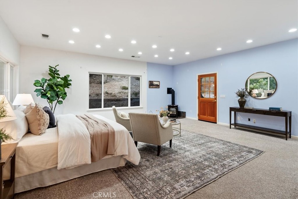 4242 Las Tablas Willow Creek Road