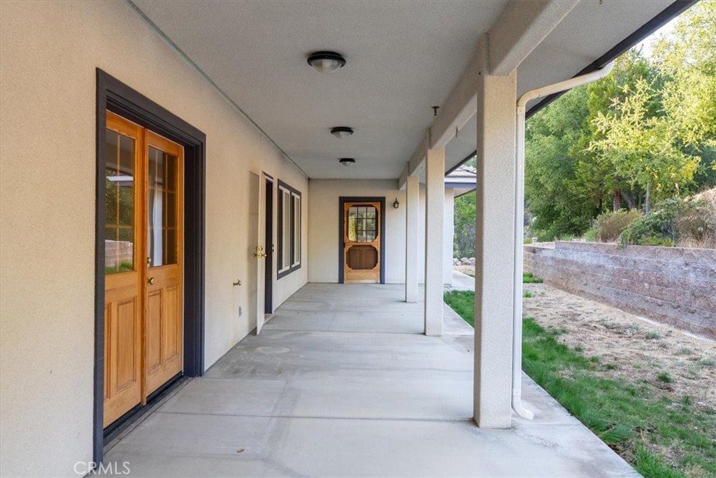 4242 Las Tablas Willow Creek Road