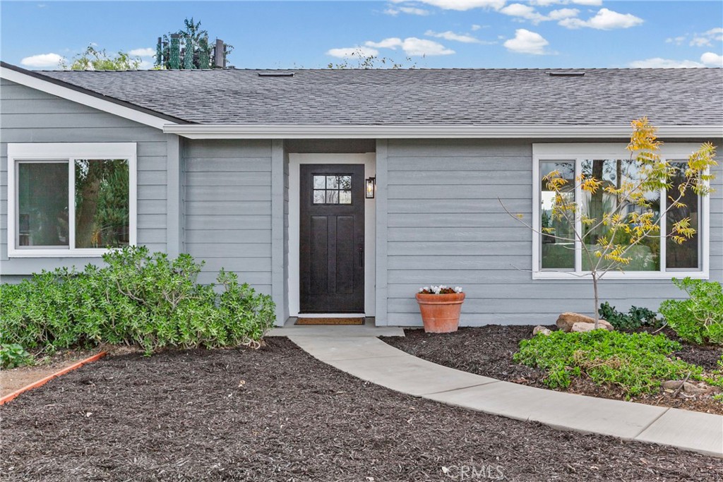 5658 Prancing Deer Place