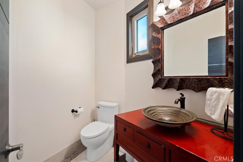 2090 Sherwood