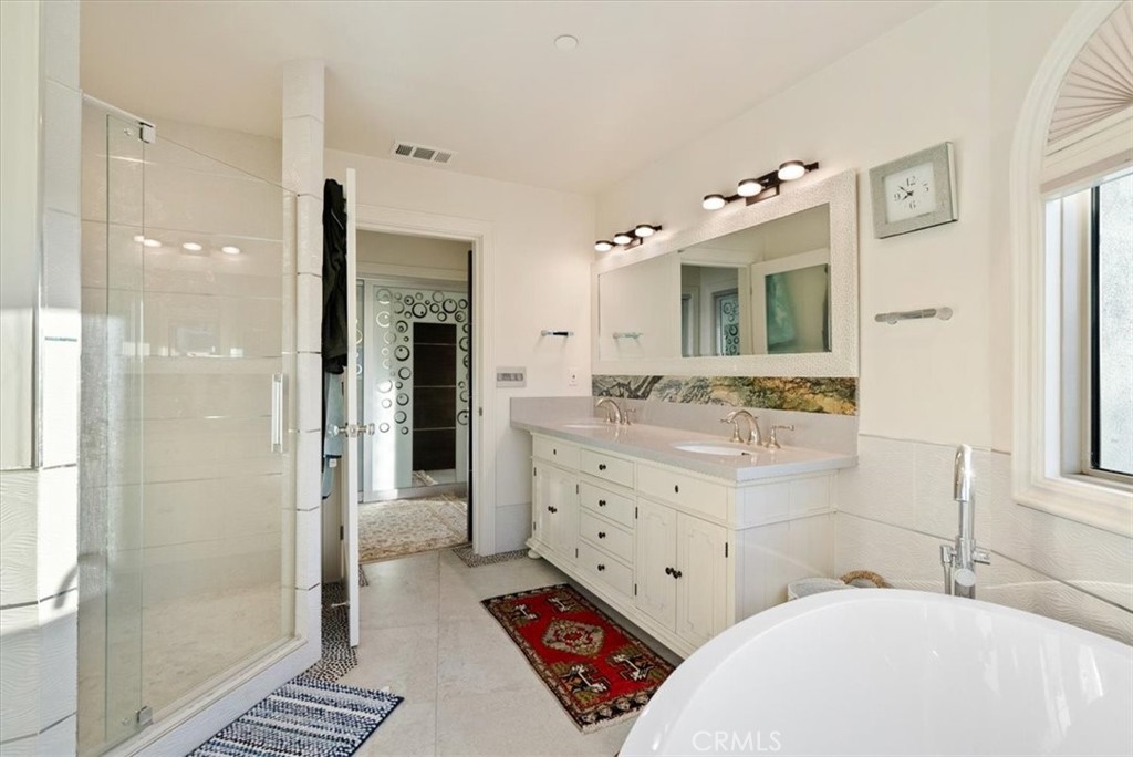 2090 Sherwood