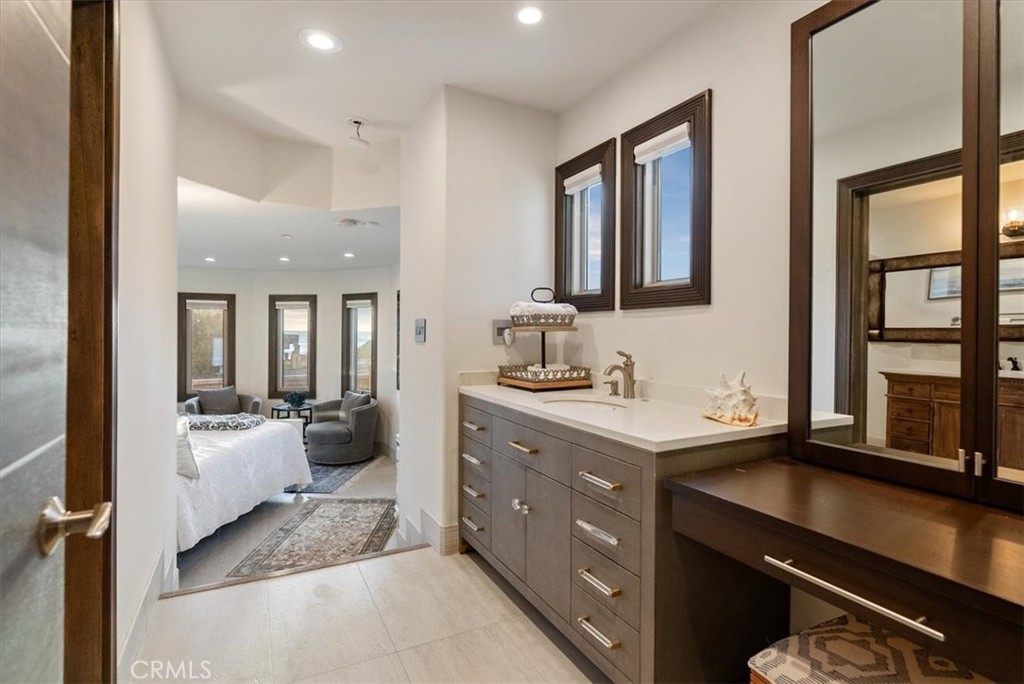 2090 Sherwood