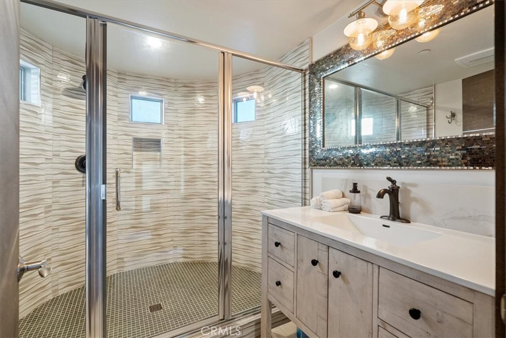 2090 Sherwood