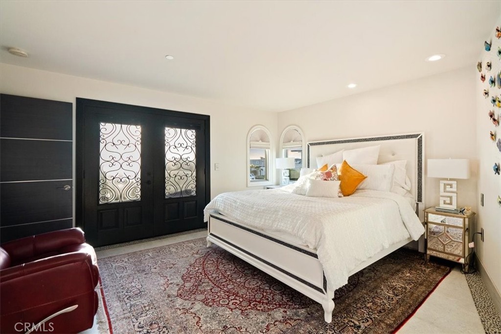 2090 Sherwood
