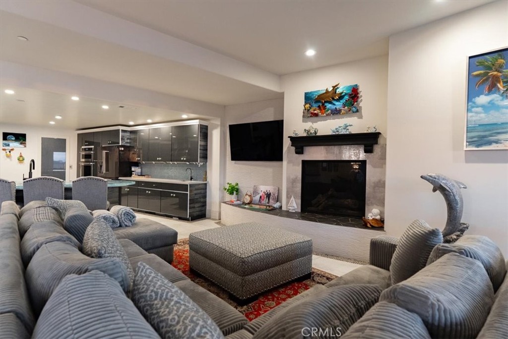 2090 Sherwood