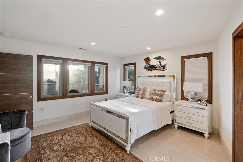 2090 Sherwood