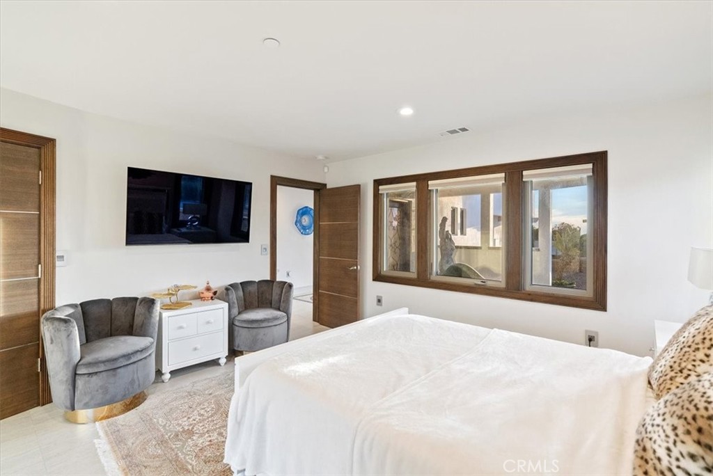 2090 Sherwood