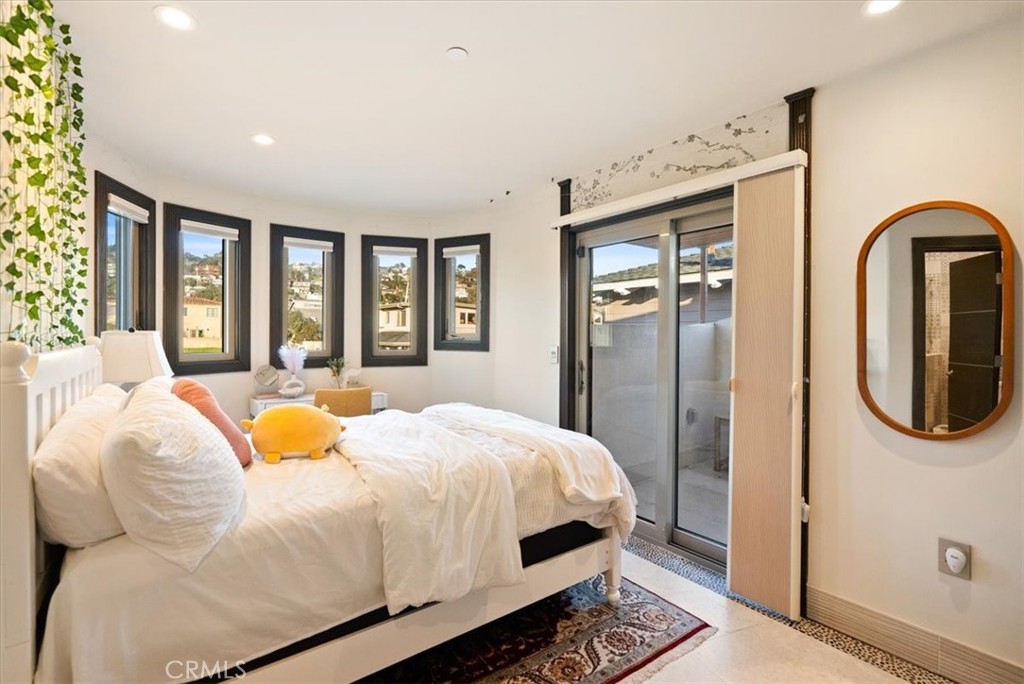 2090 Sherwood
