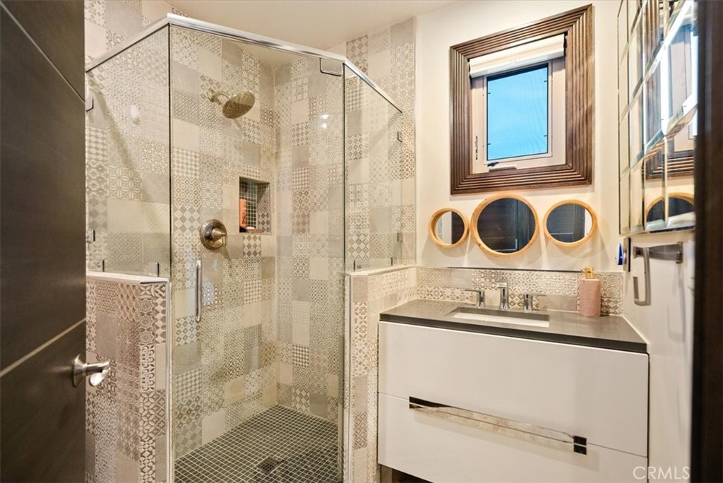 2090 Sherwood