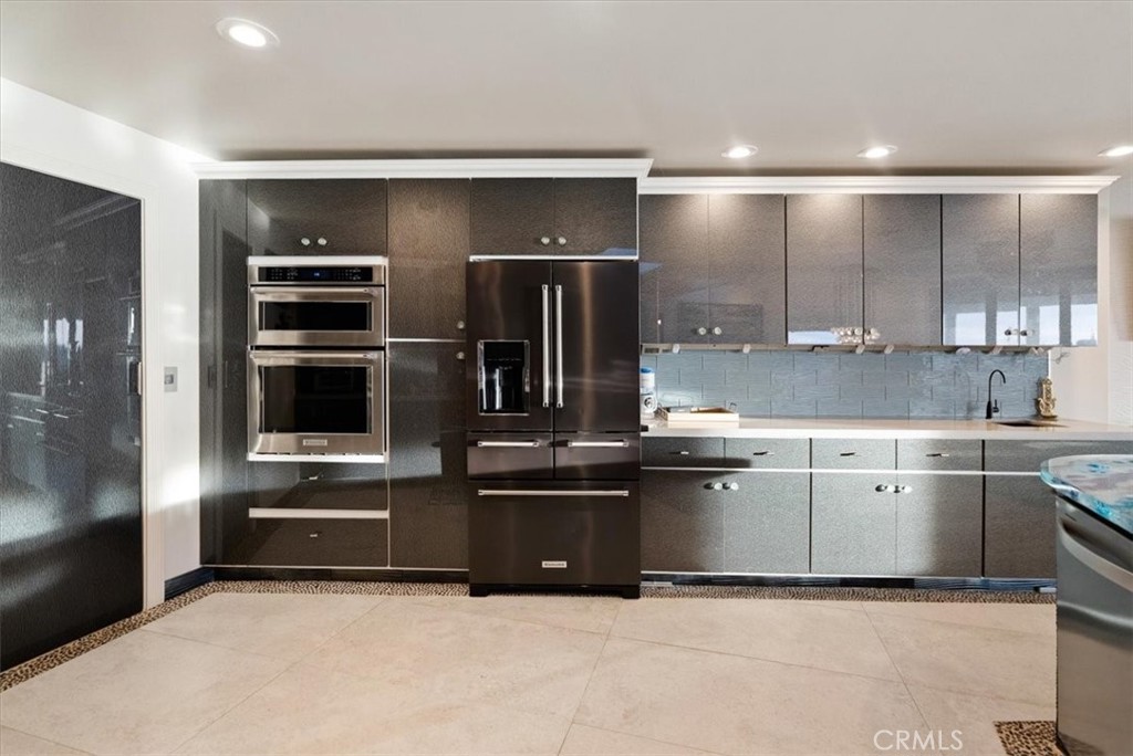 2090 Sherwood