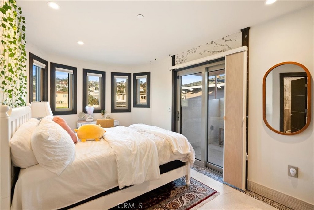 2090 Sherwood