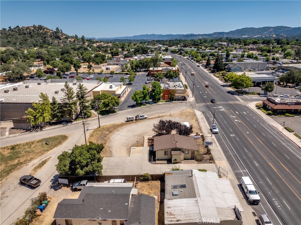 8575 El Camino Real