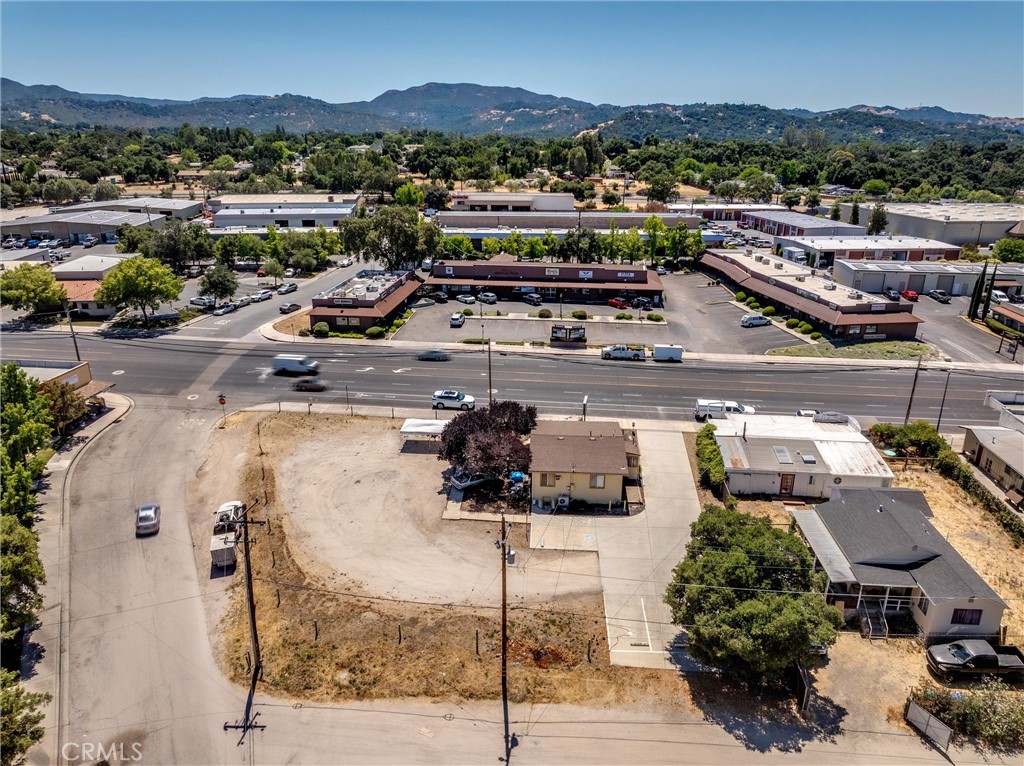 8575 El Camino Real