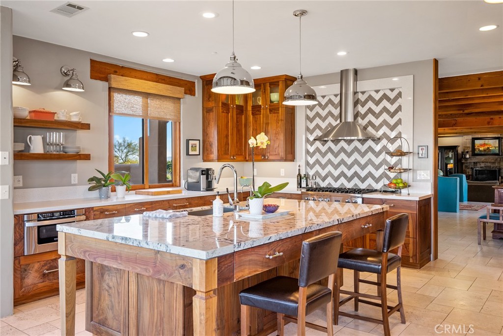 7010 Wilderness Lane