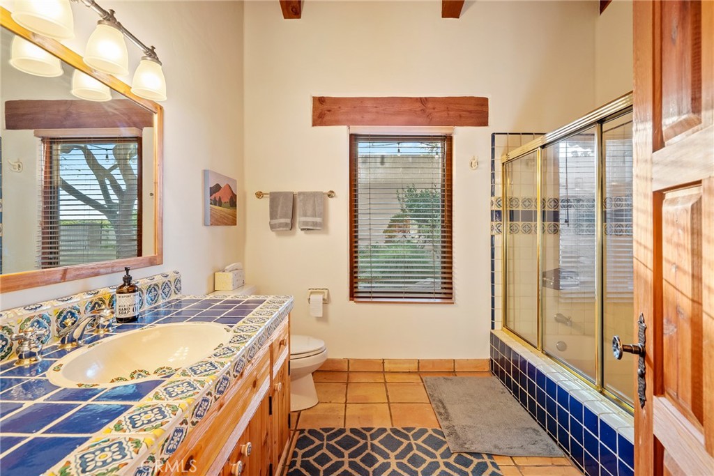 7010 Wilderness Lane