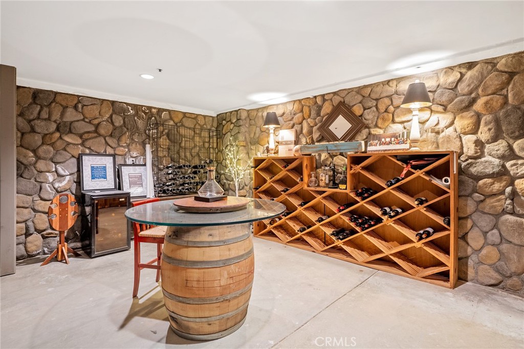 7010 Wilderness Lane