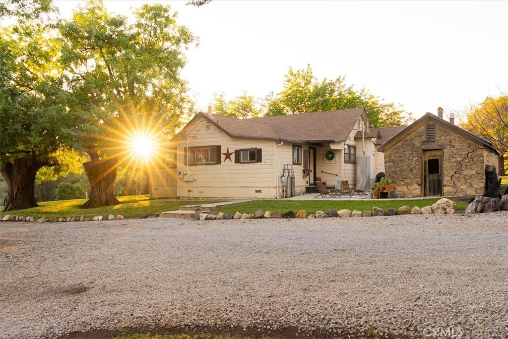 5250 , 5260 Vineyard